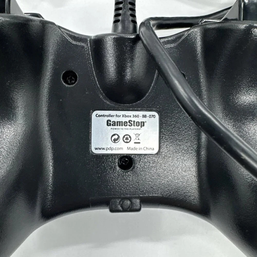Microsoft Xbox 360 Lot Black White Controllers Wired Wireless Remote UNTESTED